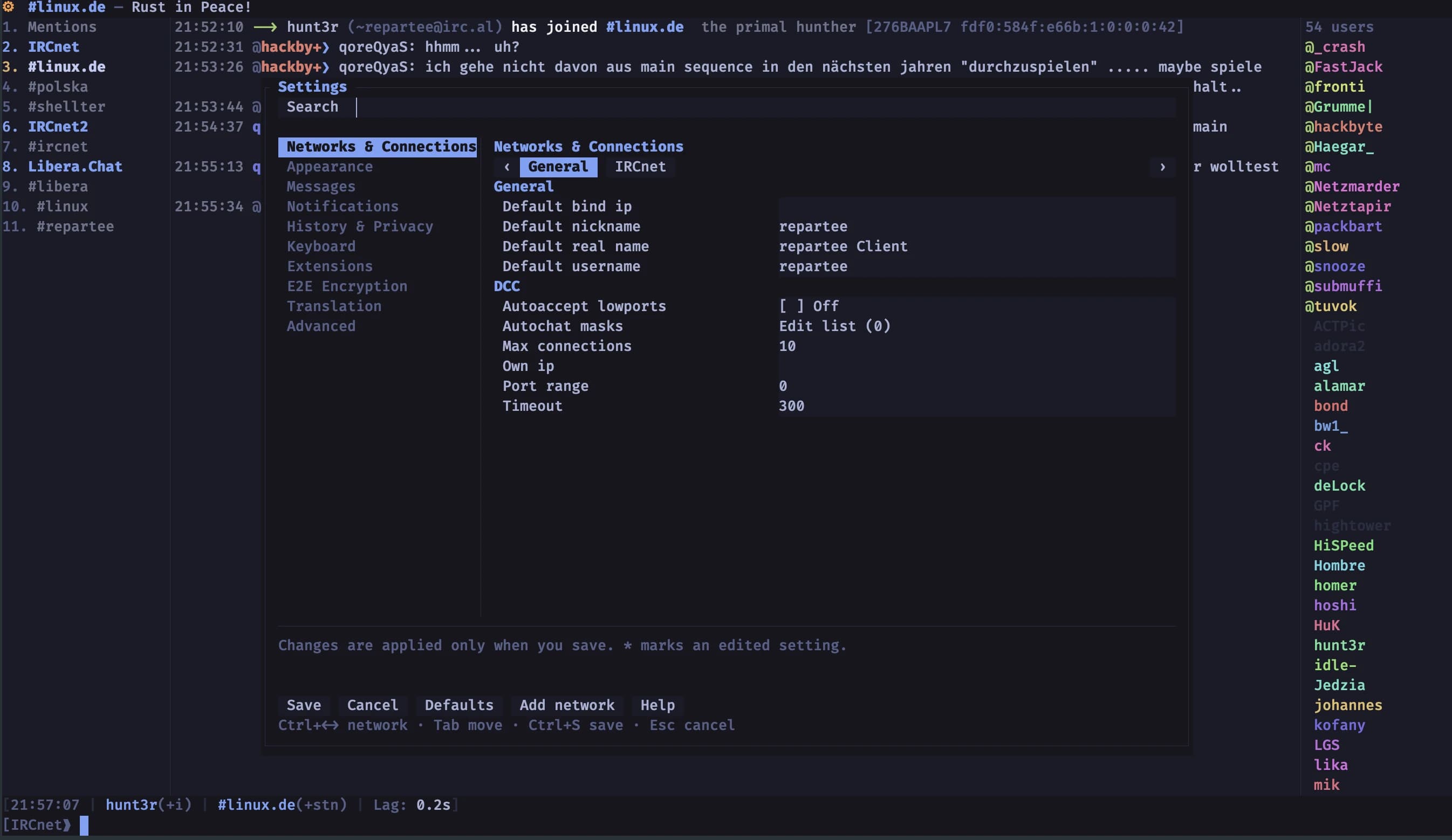 Repartee settings overlay with the Networks & Connections category, General and IRCnet tabs and DCC options, opened over the #linux.de channel